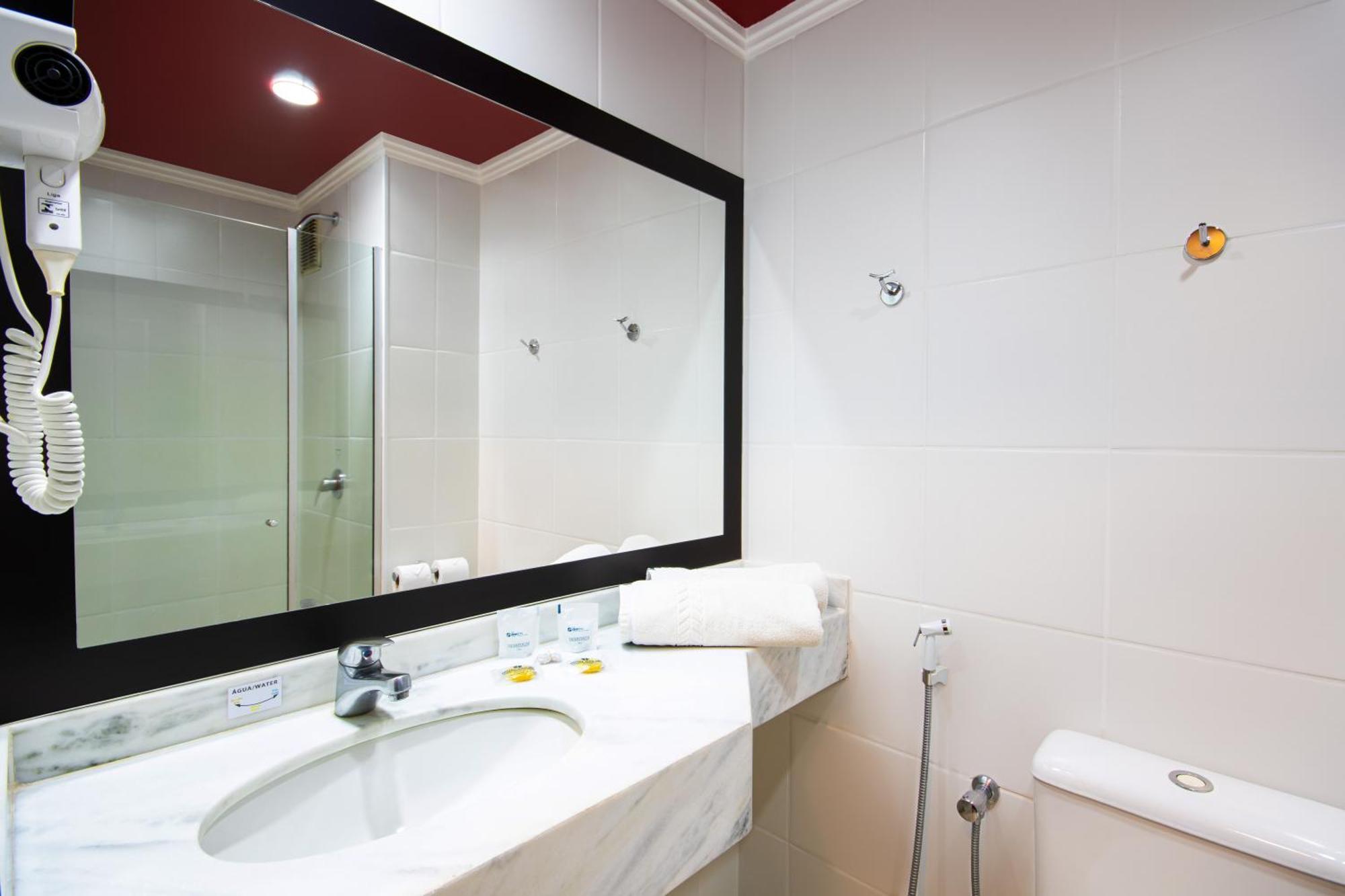 Hotel Dan Inn Sao Carlos By Nacional Inn Exterior photo