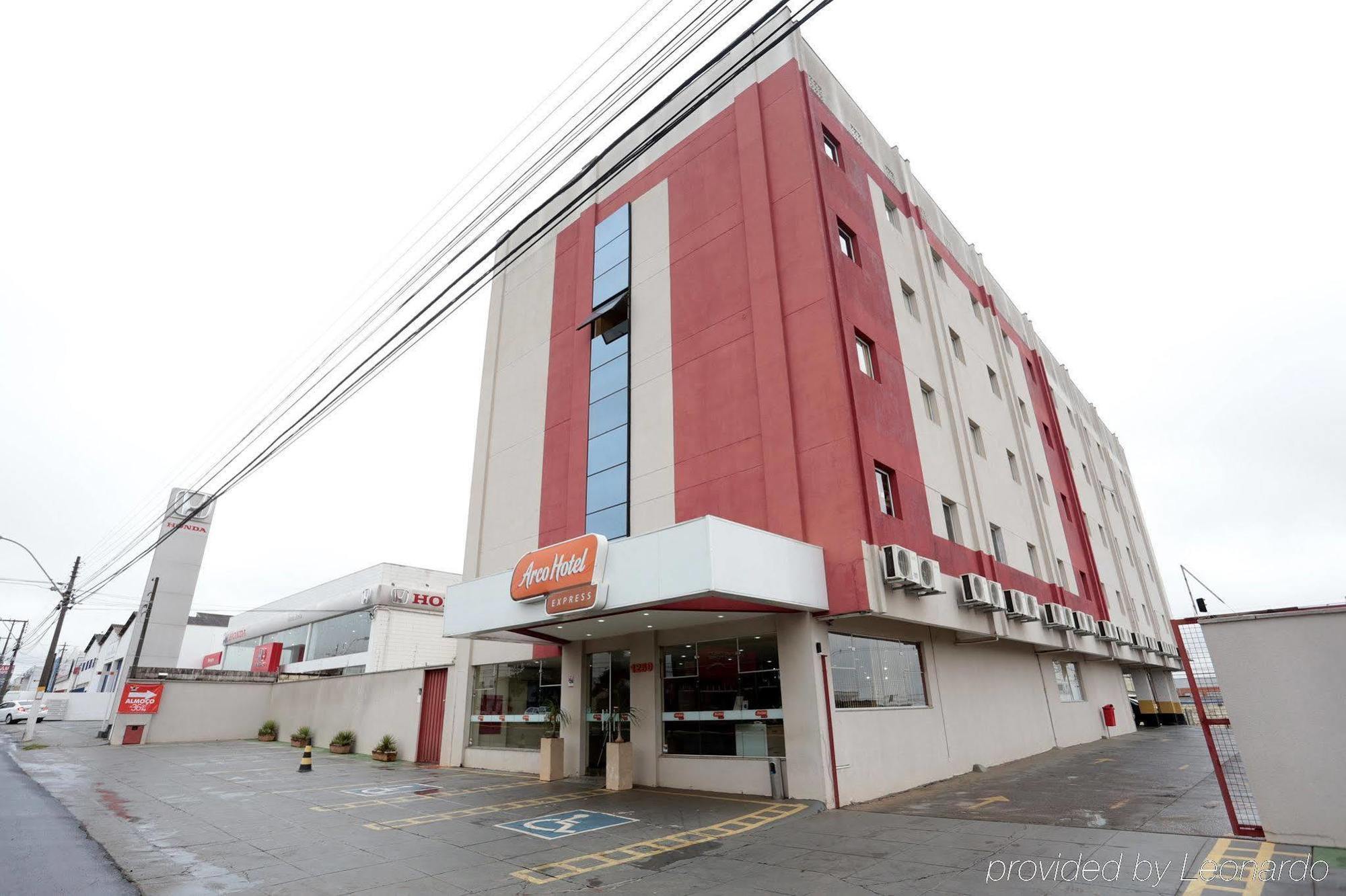 Hotel Dan Inn Sao Carlos By Nacional Inn Exterior photo