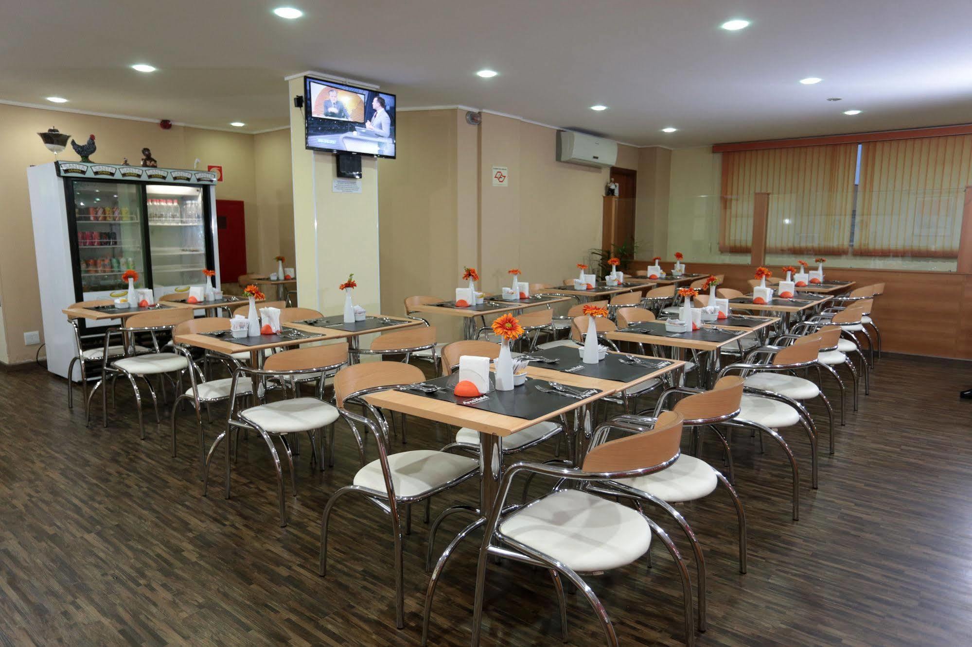 Hotel Dan Inn Sao Carlos By Nacional Inn Exterior photo
